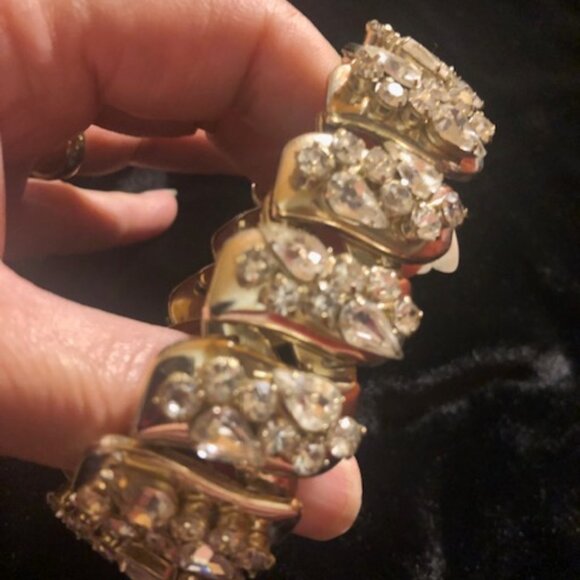 Elegant Silver Crystal Bracelet Like New - Picture 3 of 9